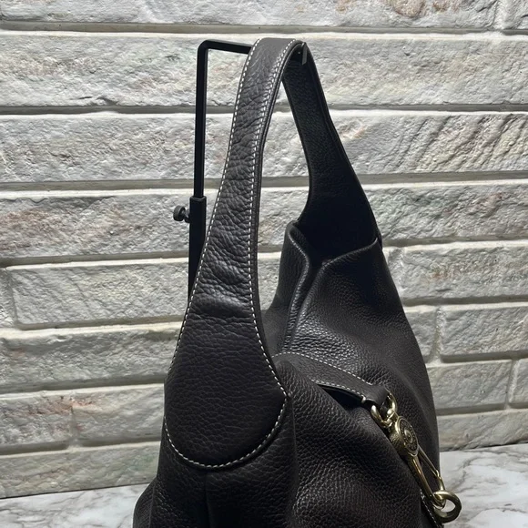 Dooney & Bourke Belvedere Logo Lock shoulder bag in black pebbled leather. W/COA - Picture 5 of 14